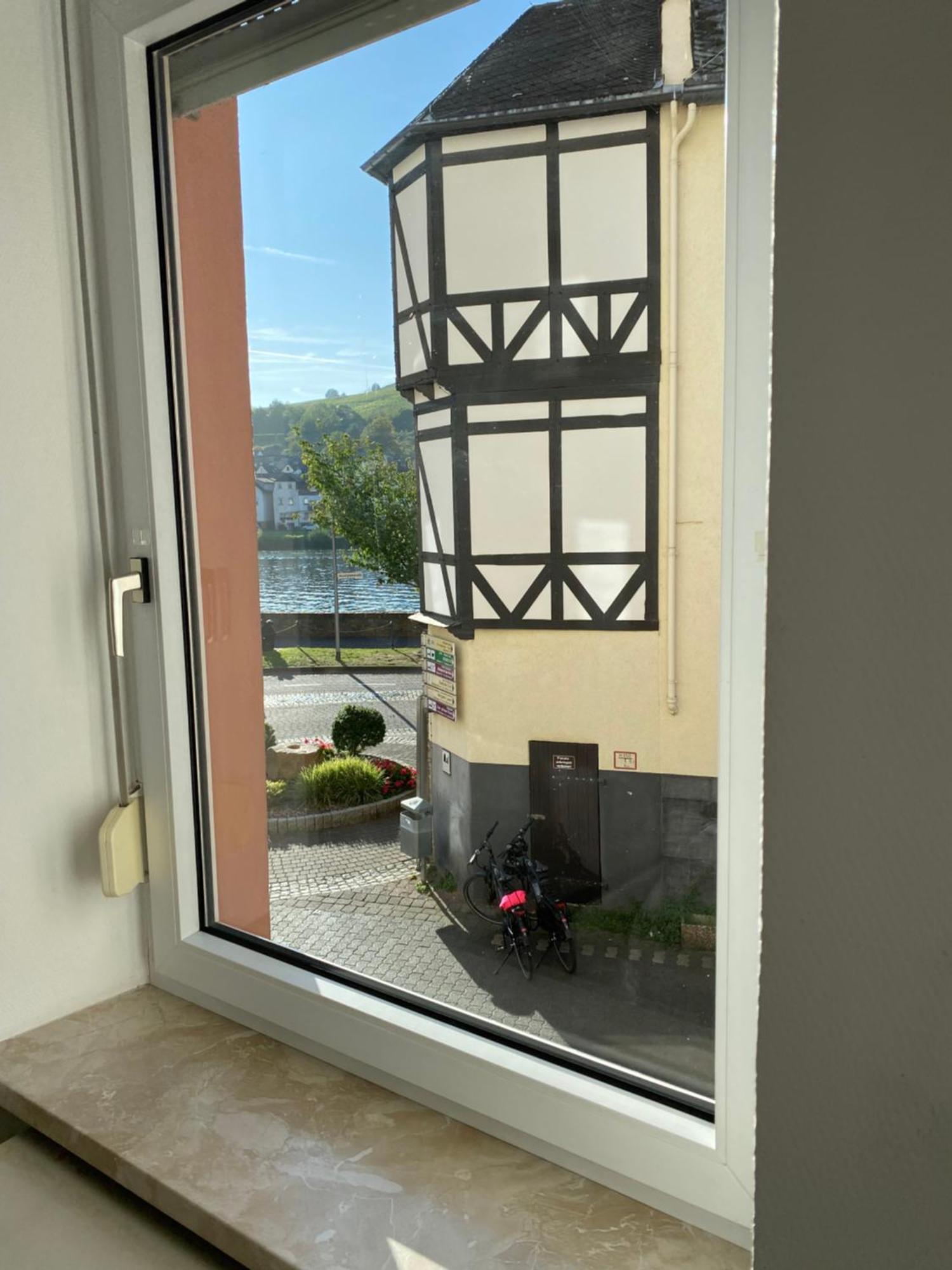 Ferienwohnung Zentral An Der Moselpromenade Целль-ан-дер-Мозель Екстер'єр фото